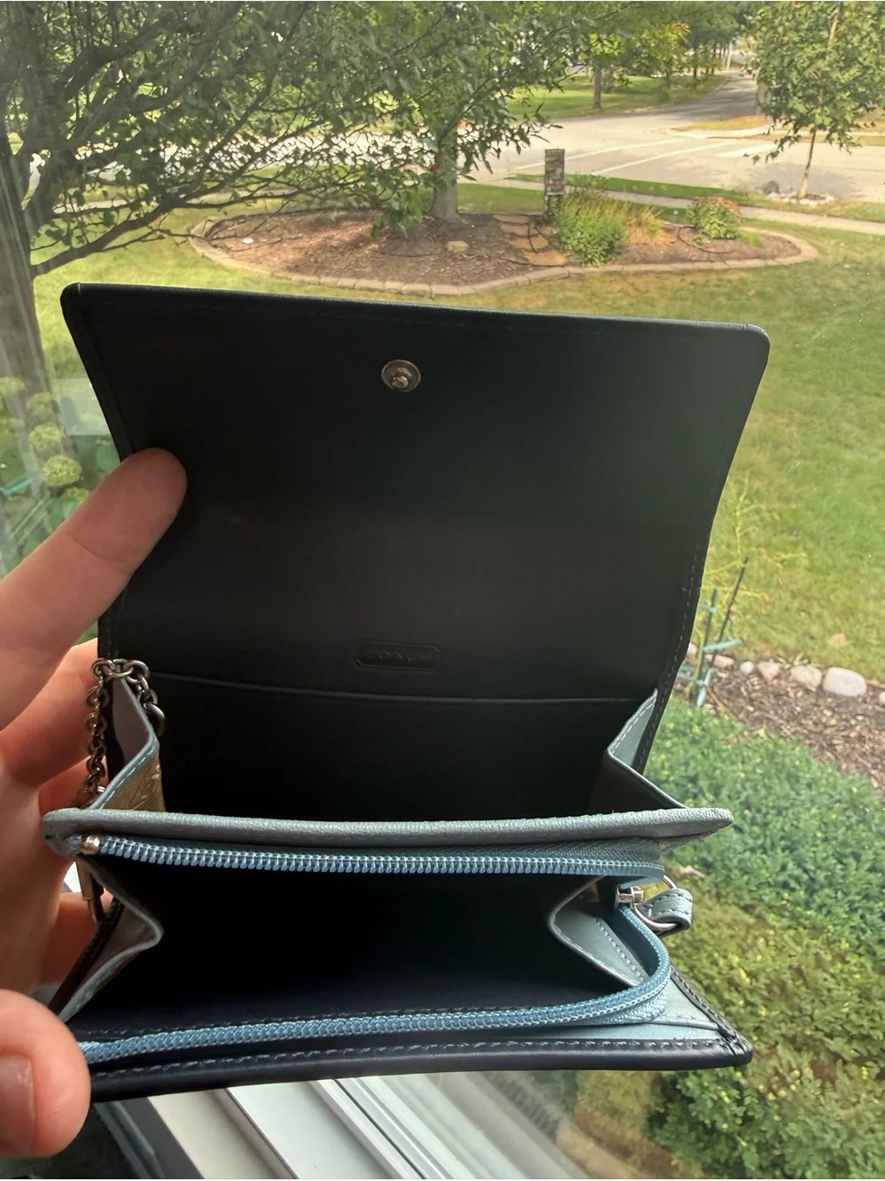 Vintage Coach Est 1941 Leather wallet light blue/navy trim Excellent Condition!